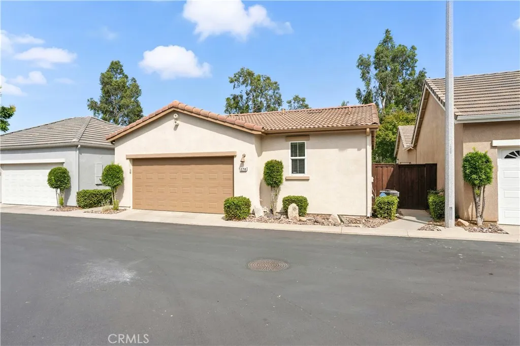 270 Cog Hill, Hemet, California 92545 home-pic-3