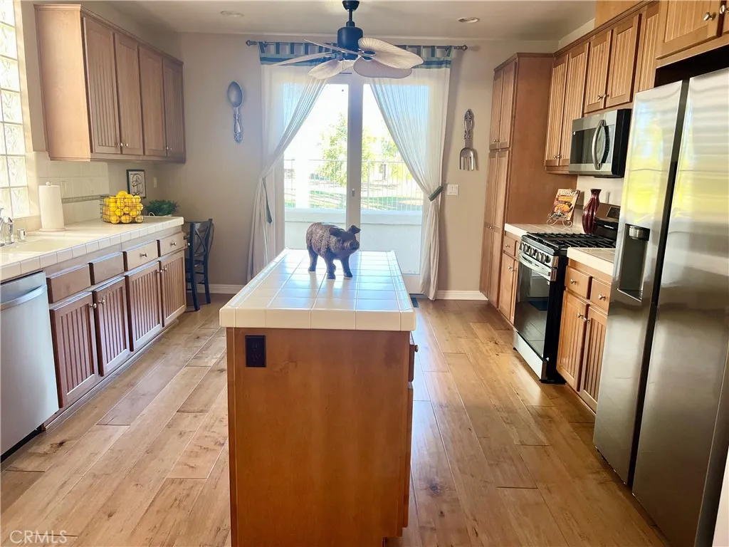 270 Cog Hill, Hemet, California 92545 home-pic-14