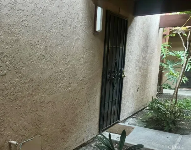 1040 W Macarthur Boulevard 9, Santa Ana, California 92707