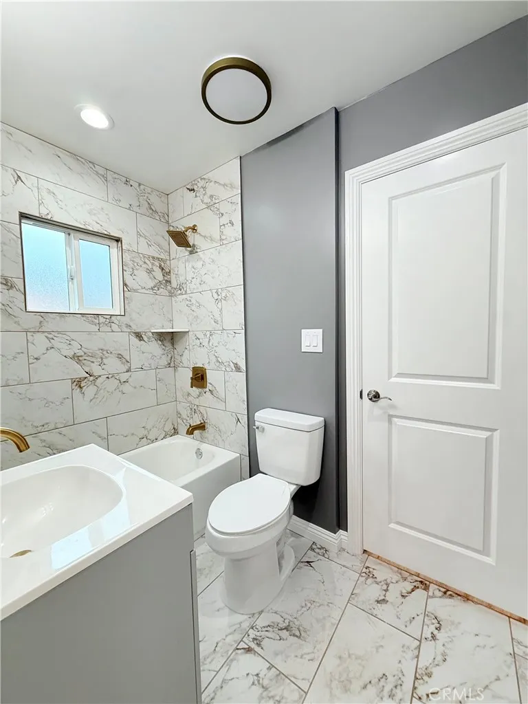 838 E 99th, Los Angeles, California 90002 home-pic-14
