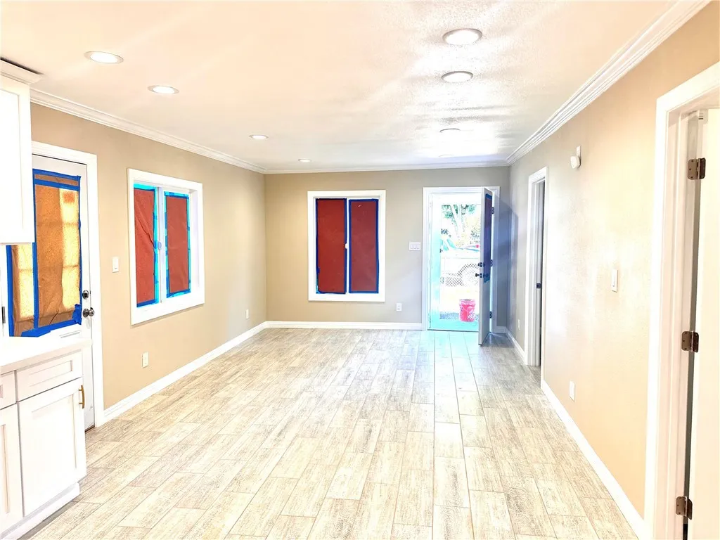 838 E 99th, Los Angeles, California 90002 home-pic-7