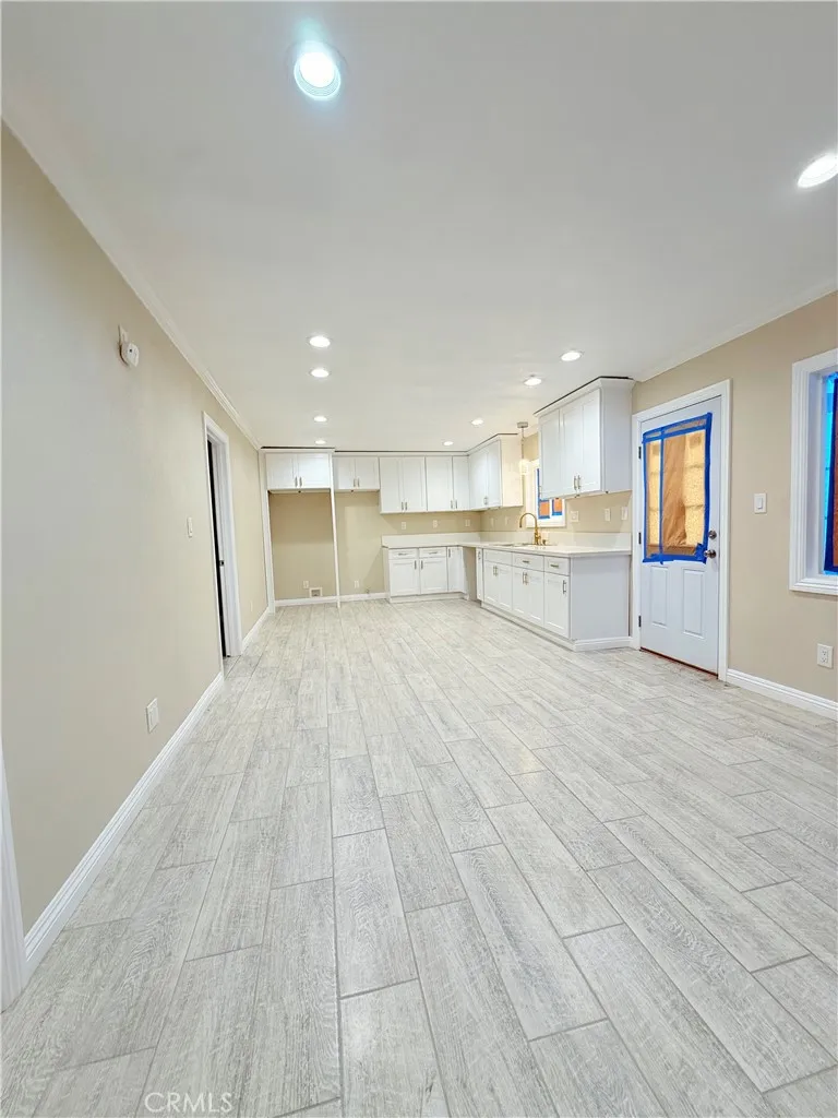 838 E 99th, Los Angeles, California 90002 home-pic-4
