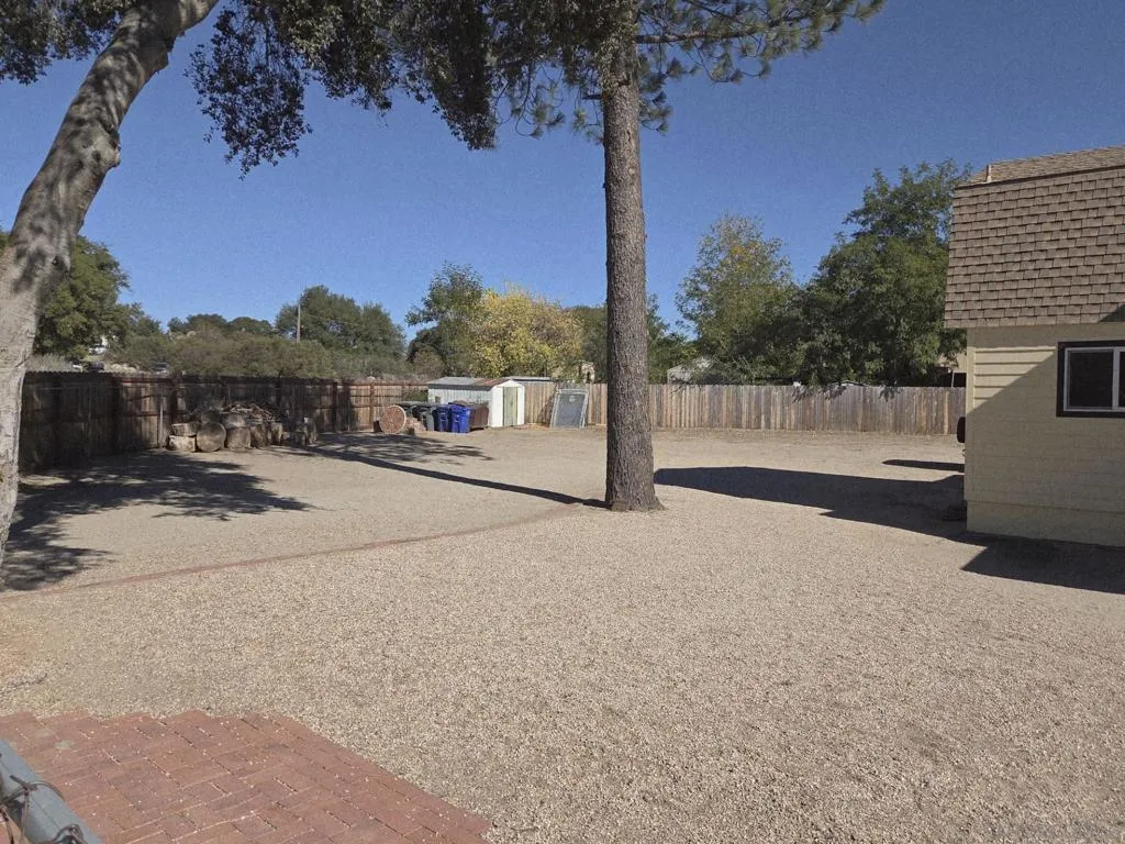 2581 Lake Shore Drive, Campo, California 91906 home-pic-9