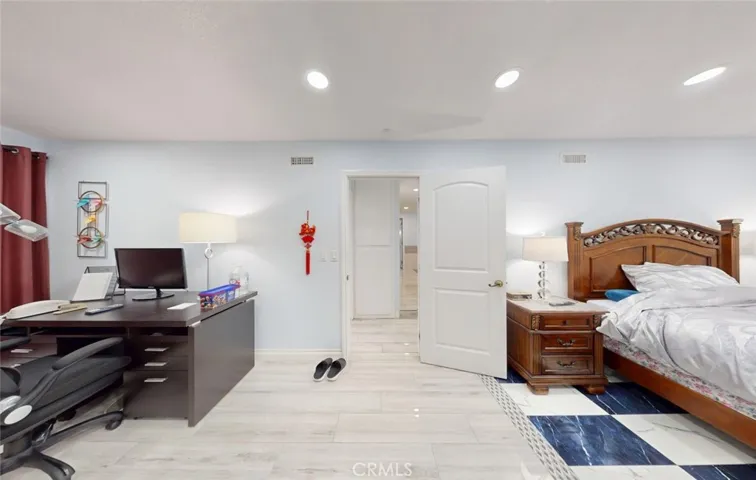 6124 E Camino Correr, Anaheim, California 92807