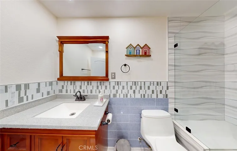 6124 E Camino Correr, Anaheim, California 92807