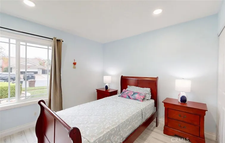 6124 E Camino Correr, Anaheim, California 92807