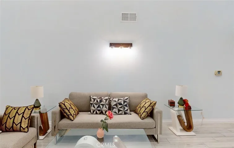 6124 E Camino Correr, Anaheim, California 92807