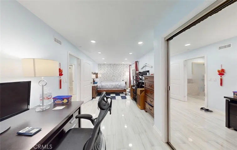 6124 E Camino Correr, Anaheim, California 92807