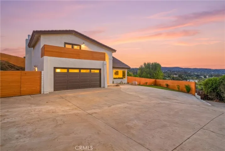100 S Saddleback, Anaheim, California 92808