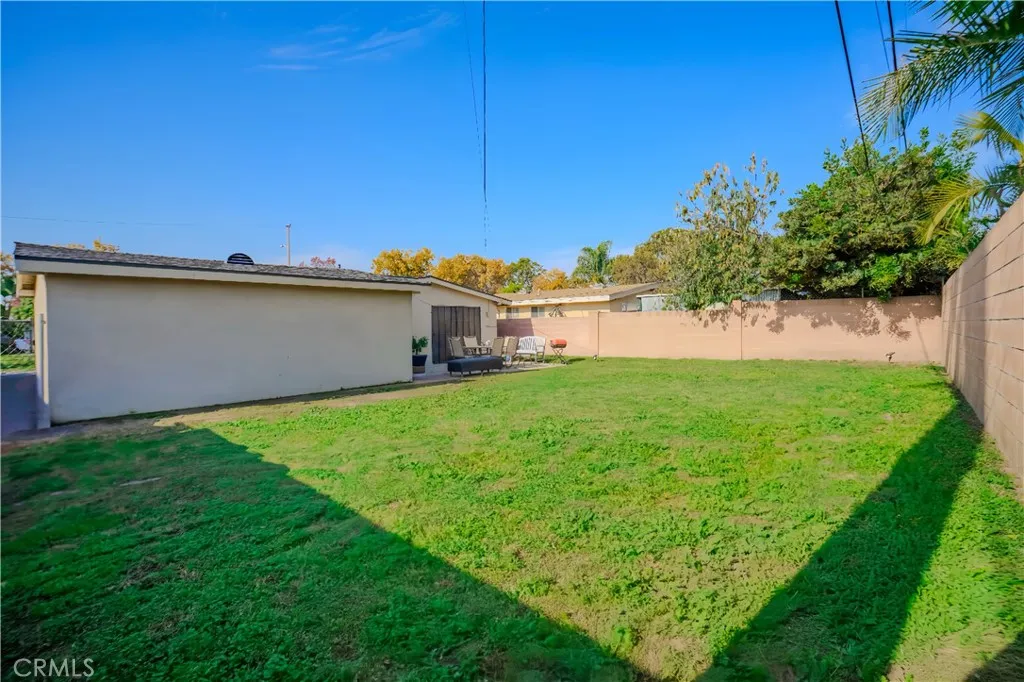 513 Nottingham Avenue, Santa Ana, California 92703 home-pic-13