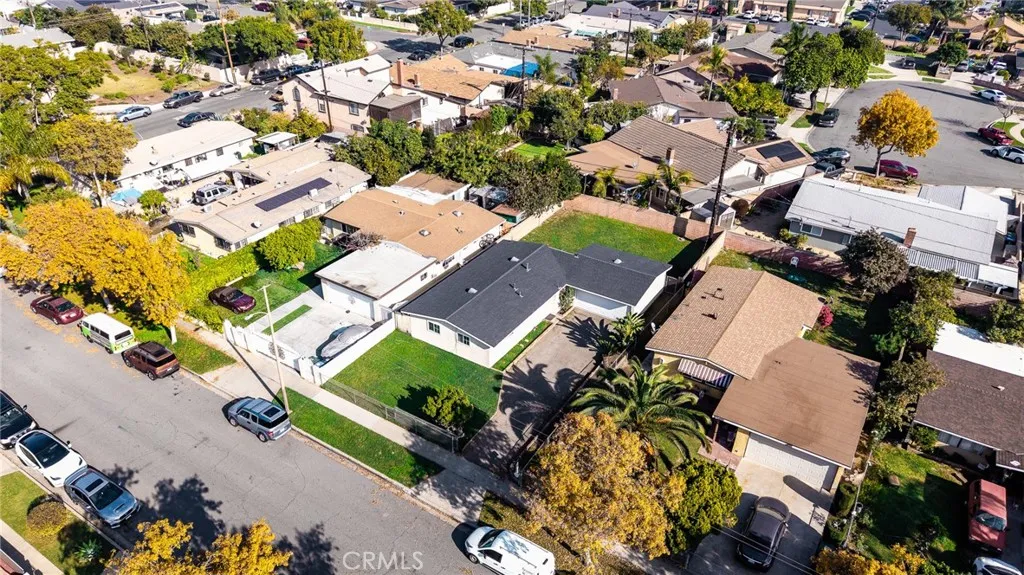 513 Nottingham Avenue, Santa Ana, California 92703 home-pic-16