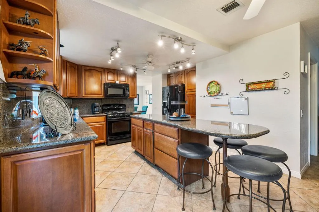 43736 Warner Trail, Palm Desert, California 92211 home-pic-20