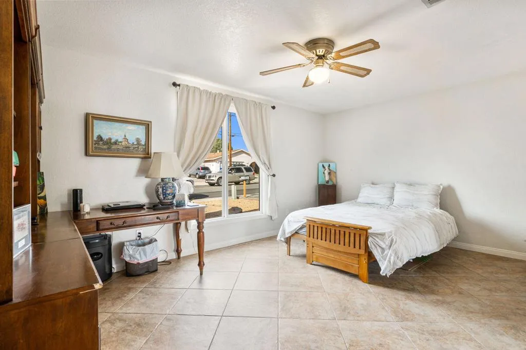 43736 Warner Trail, Palm Desert, California 92211 home-pic-36