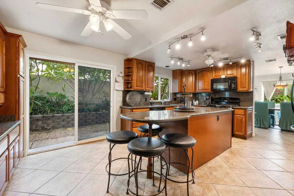 43736 Warner Trail, Palm Desert, California 92211 home-pic-13