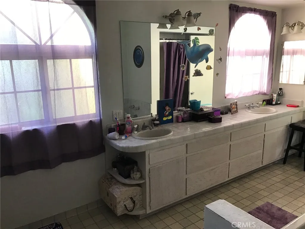 4645 Ledge Avenue, Toluca Lake, California 91602 home-pic-20
