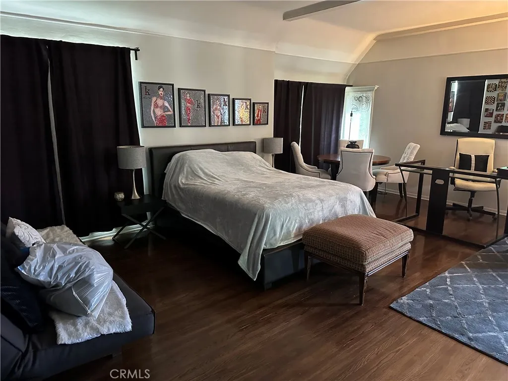 4645 Ledge Avenue, Toluca Lake, California 91602 home-pic-17