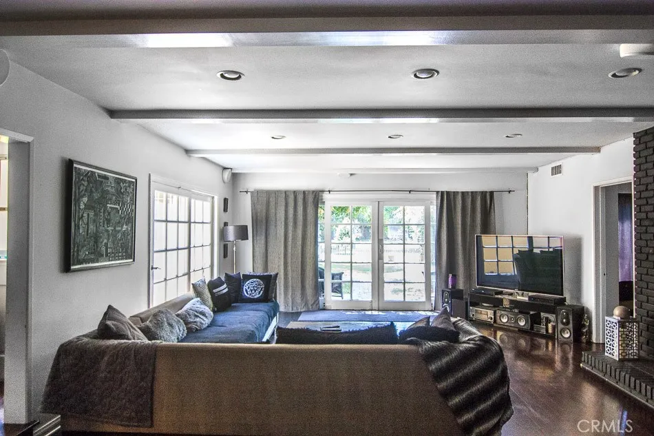4645 Ledge Avenue, Toluca Lake, California 91602 home-pic-9
