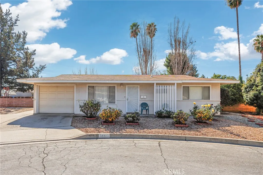 34473 Arbor Way, Yucaipa, California 92399 home-pic-1