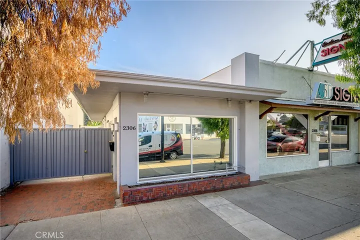 2304 2306 W Burbank Boulevard, Burbank, California 91506