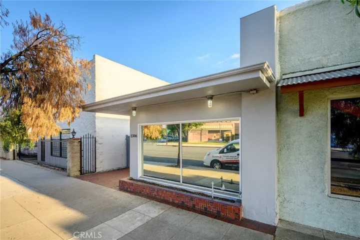 2304 2306 W Burbank Boulevard, Burbank, California 91506