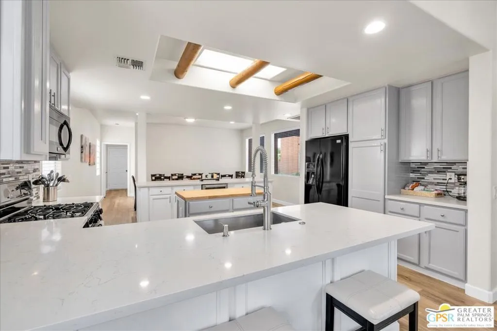 Kitchen stone counter tops