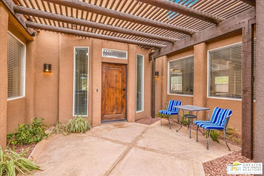 Front Courtyard Patio