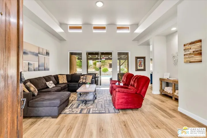 High ceilings livingroom