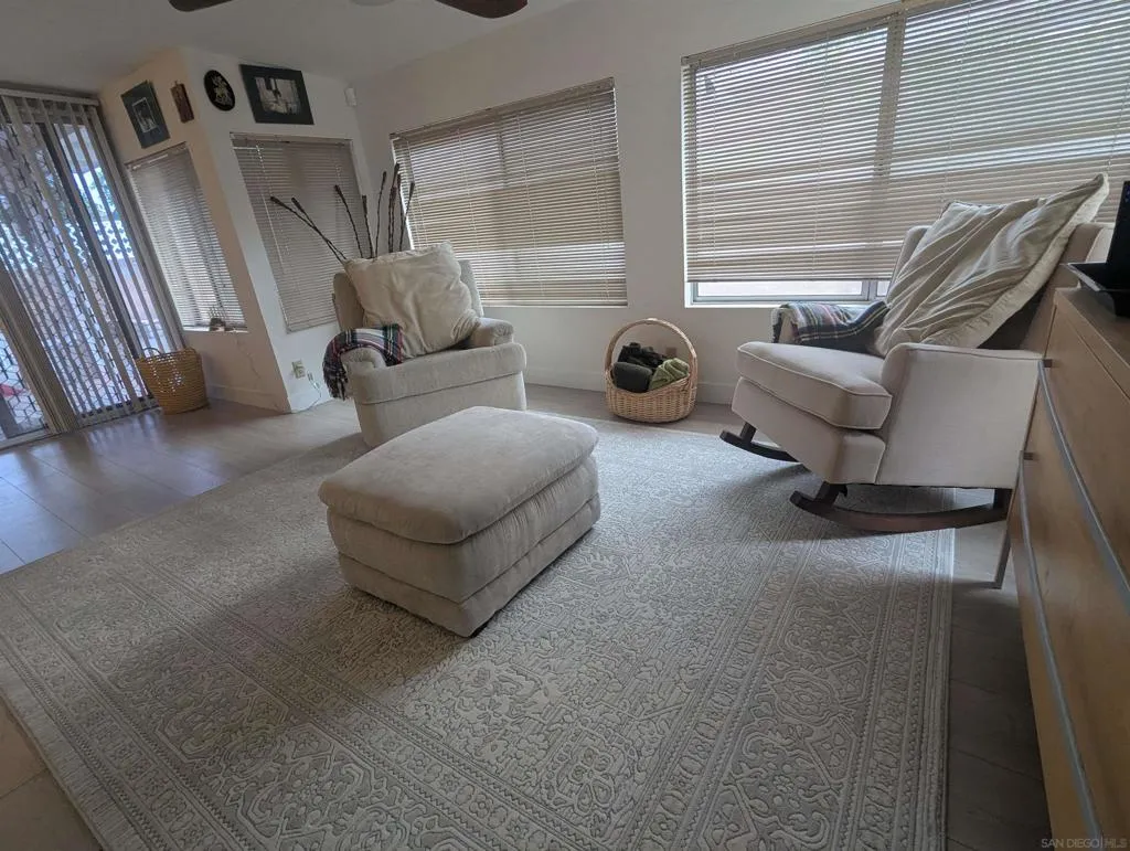 1181 W Mayberry W, Hemet, California 92543 home-pic-45