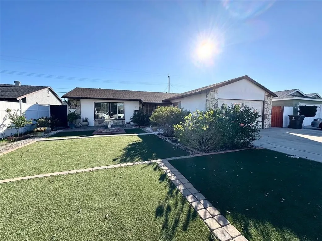 5326 W Henderson Place, Santa Ana, California 92704 home-pic-1