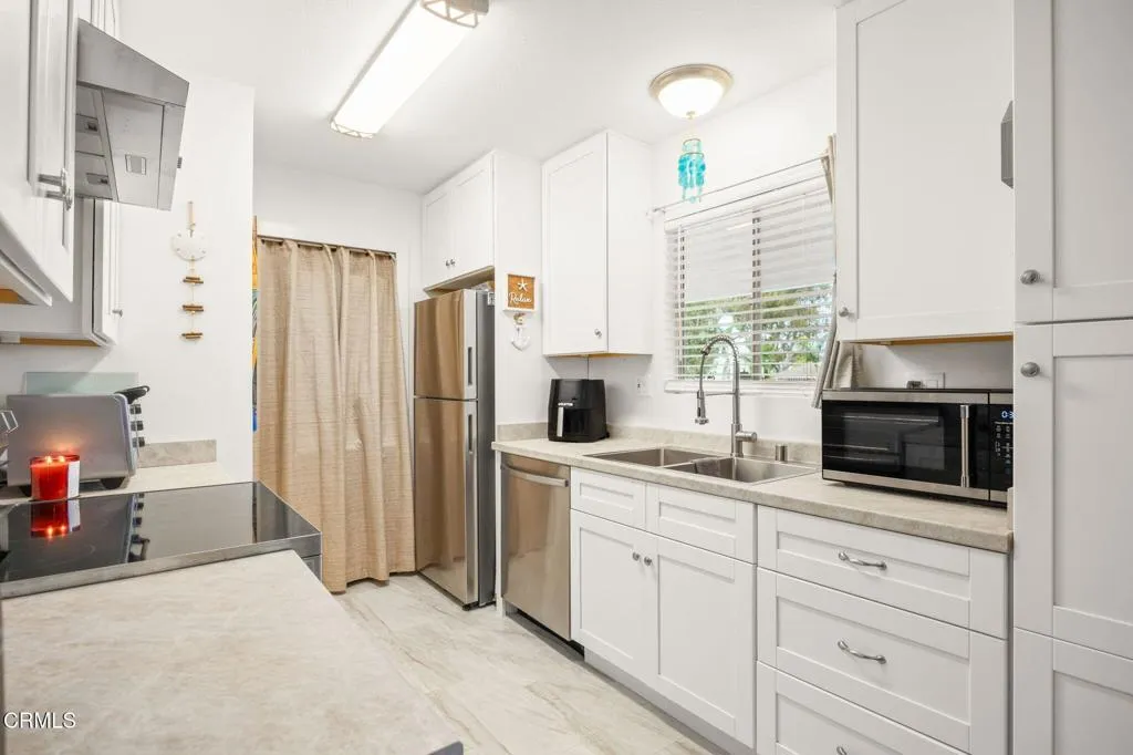 209 S Ventura Road 18, Port Hueneme, California 93041 home-pic-17