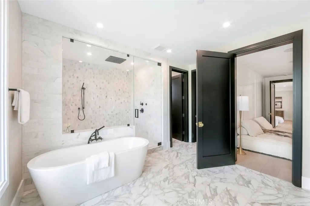 521 12th, Huntington Beach, California 92648 home-pic-23