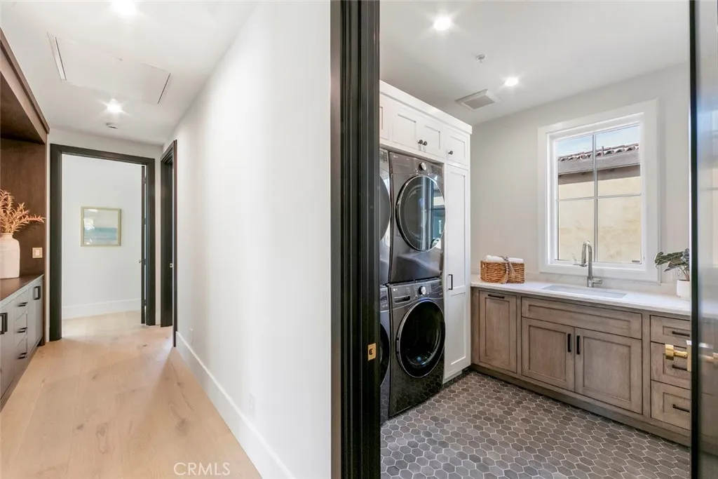 521 12th, Huntington Beach, California 92648 home-pic-25
