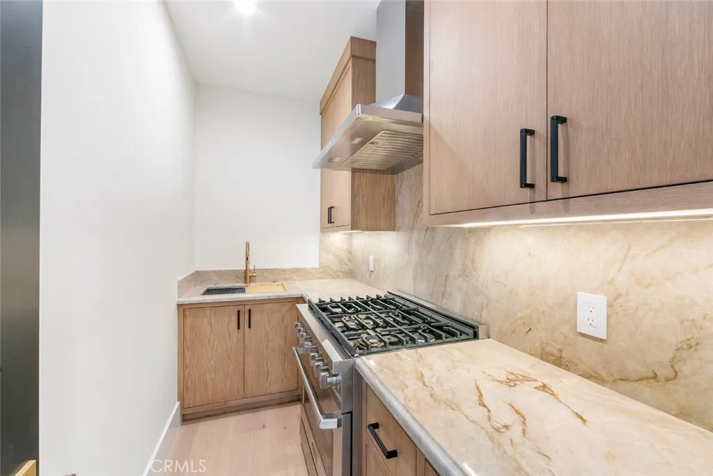 521 12th, Huntington Beach, California 92648 home-pic-13