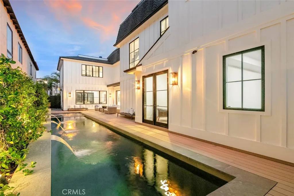 521 12th, Huntington Beach, California 92648 home-pic-2