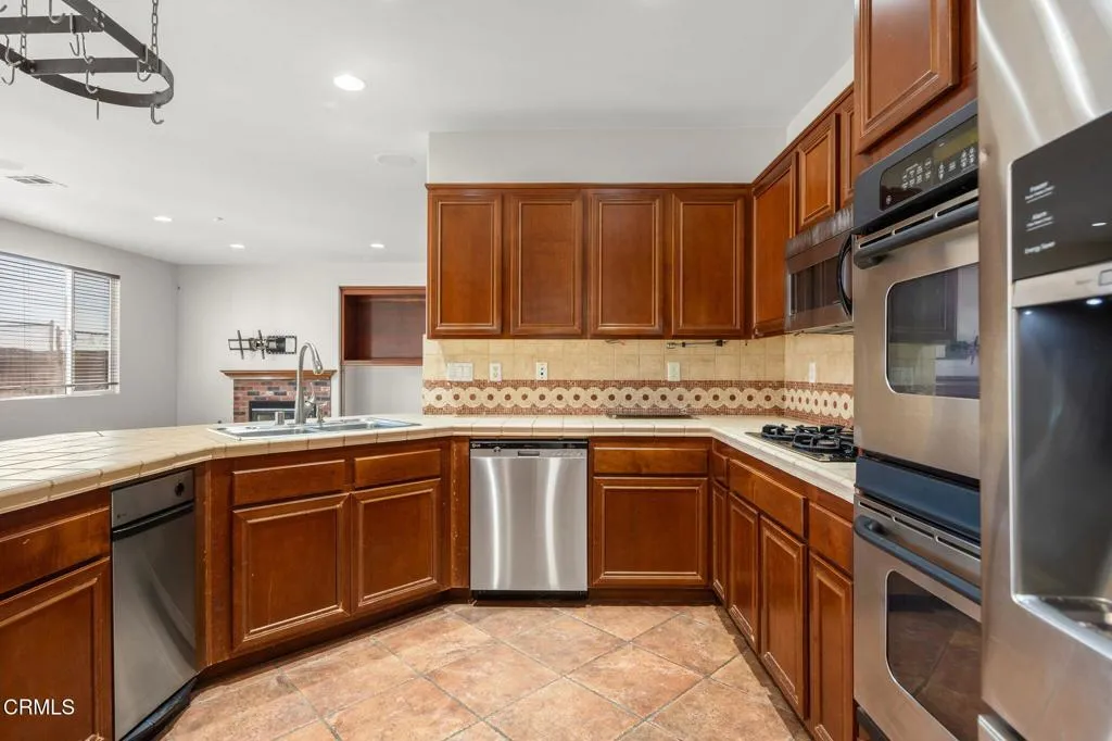 862 Gitano Drive, Oxnard, California 93030 home-pic-21