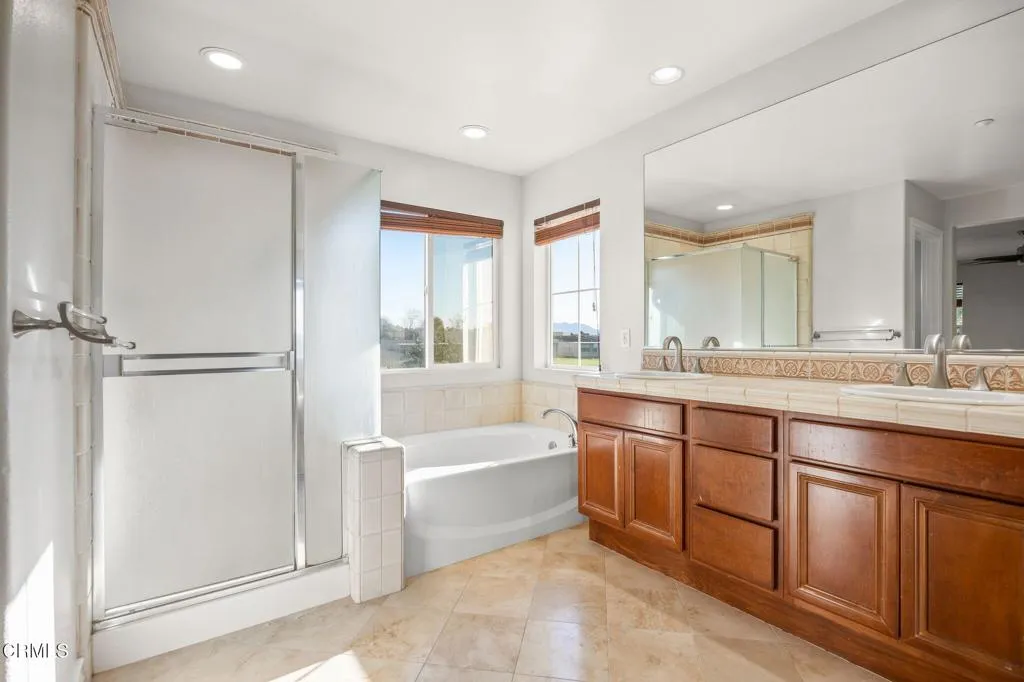 862 Gitano Drive, Oxnard, California 93030 home-pic-33