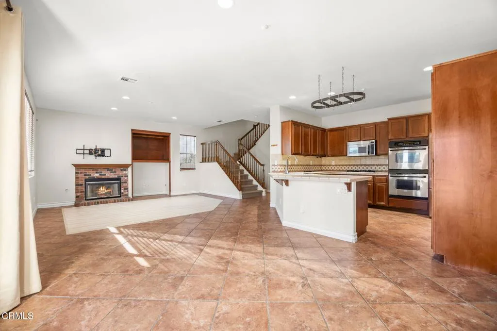 862 Gitano Drive, Oxnard, California 93030 home-pic-15