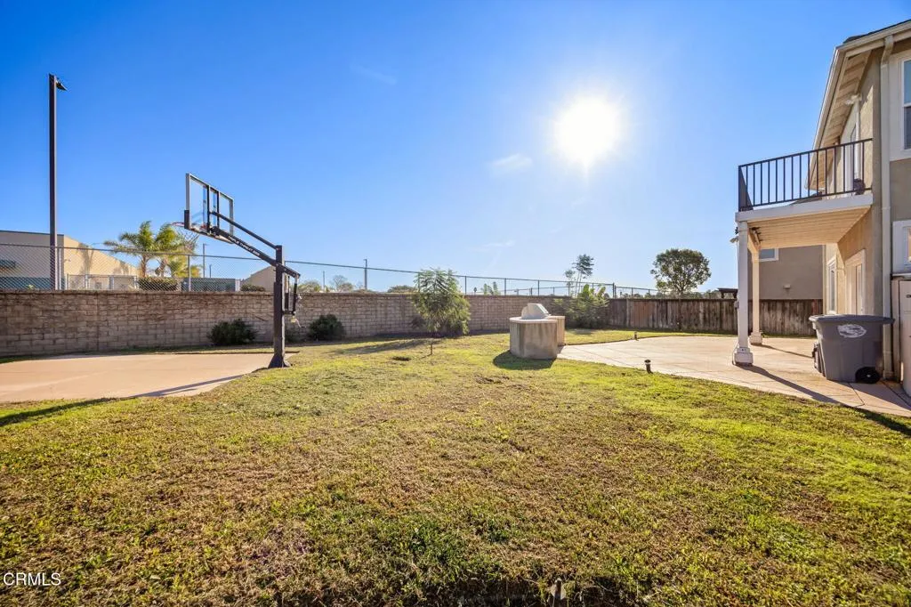862 Gitano Drive, Oxnard, California 93030 home-pic-43