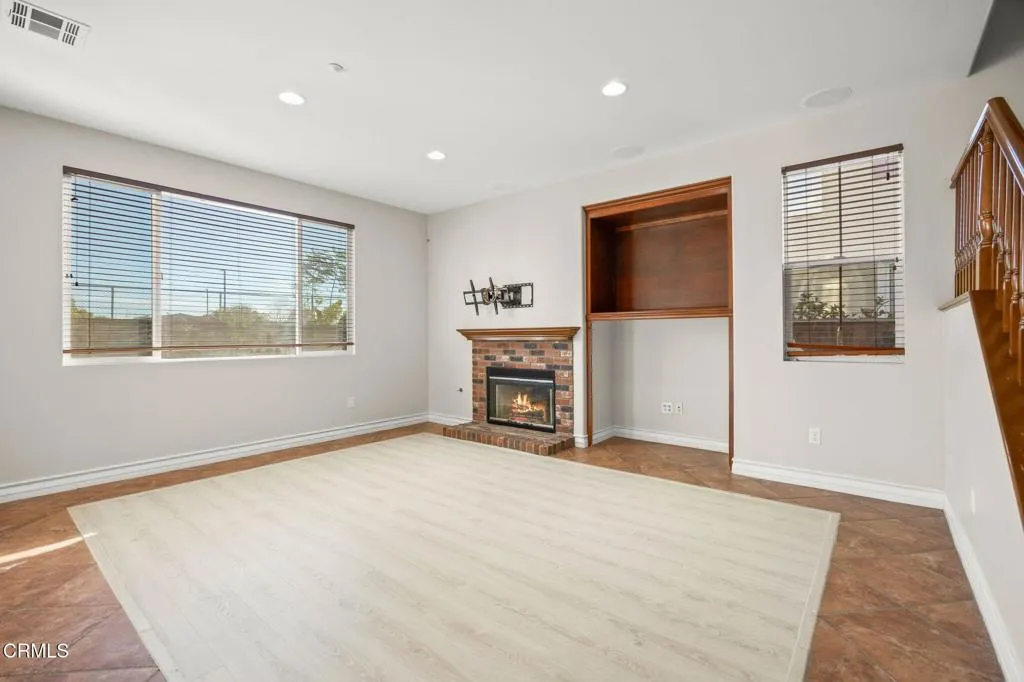 862 Gitano Drive, Oxnard, California 93030 home-pic-6