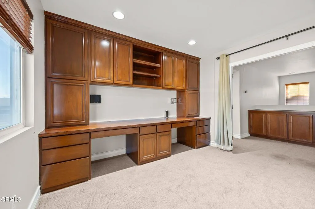 862 Gitano Drive, Oxnard, California 93030 home-pic-26