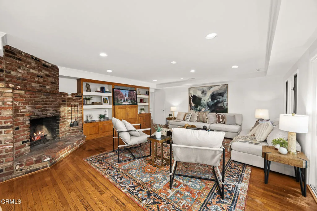 1948 Ravista Lane, La Canada Flintridge, California 91011 home-pic-14