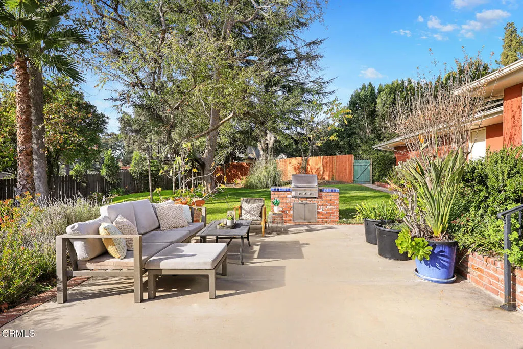 1948 Ravista Lane, La Canada Flintridge, California 91011 home-pic-37