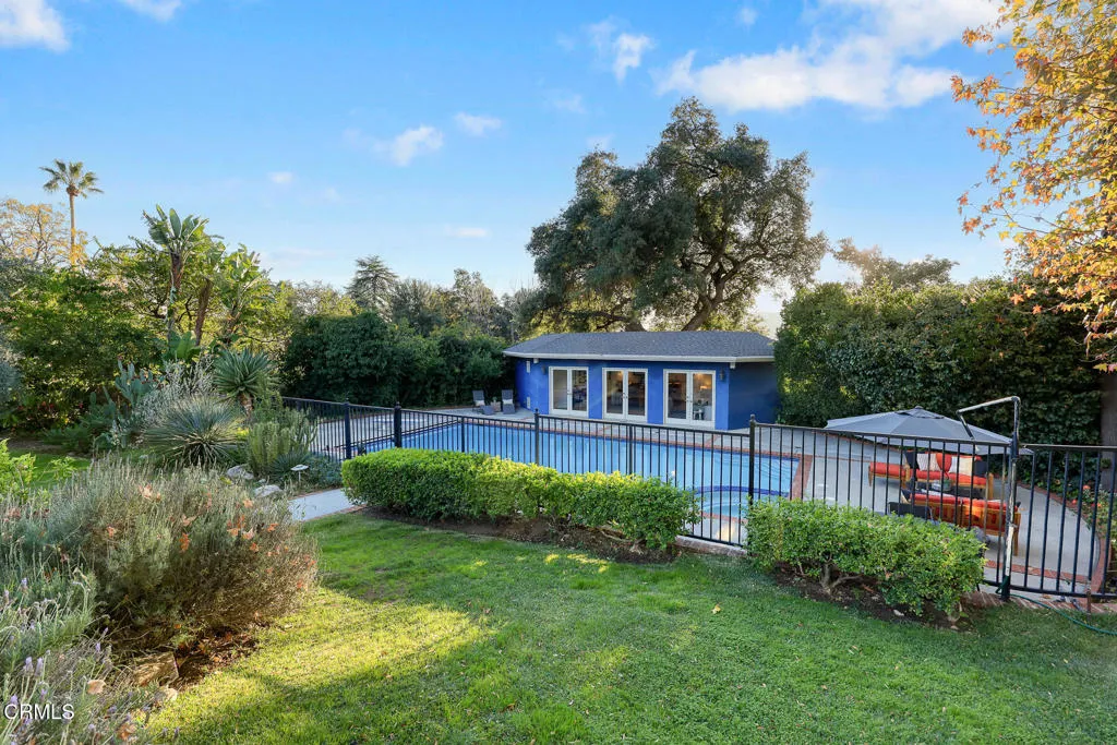 1948 Ravista Lane, La Canada Flintridge, California 91011 home-pic-44