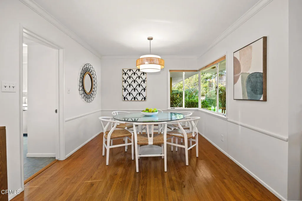 1948 Ravista Lane, La Canada Flintridge, California 91011 home-pic-12