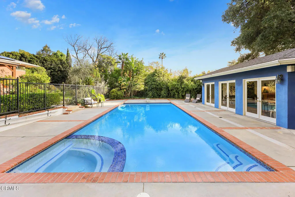 1948 Ravista Lane, La Canada Flintridge, California 91011 home-pic-47