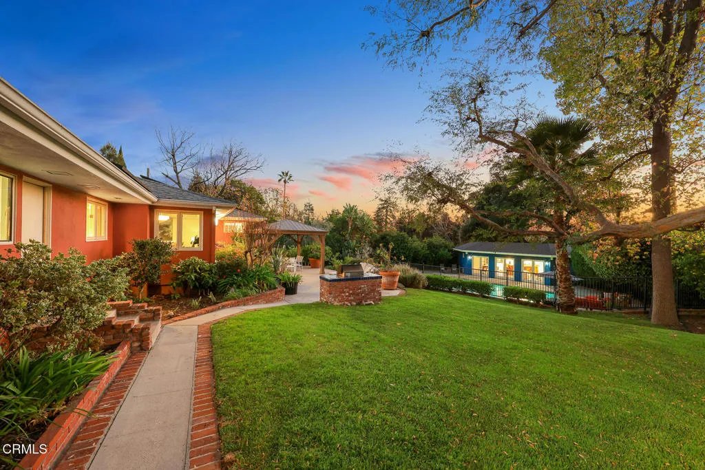 1948 Ravista Lane, La Canada Flintridge, California 91011 home-pic-61