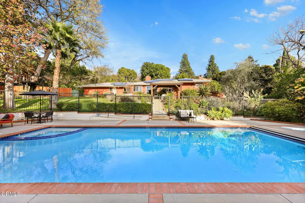 1948 Ravista Lane, La Canada Flintridge, California 91011 home-pic-48