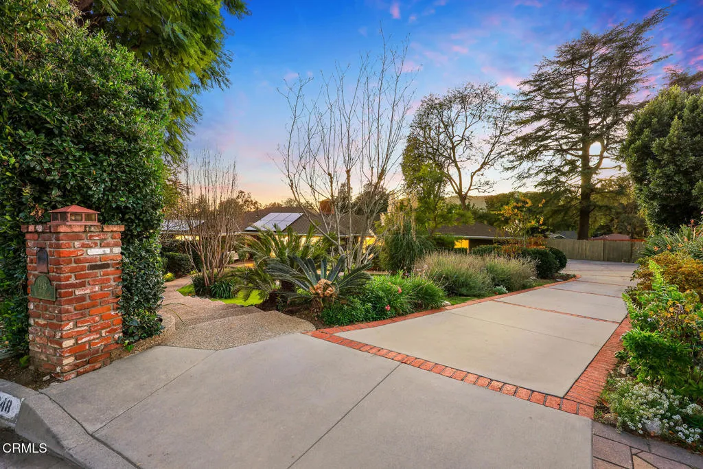 1948 Ravista Lane, La Canada Flintridge, California 91011 home-pic-3