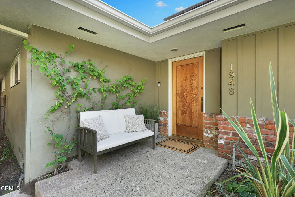 1948 Ravista Lane, La Canada Flintridge, California 91011 home-pic-7