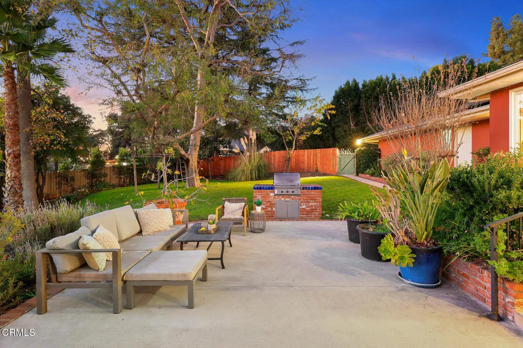 1948 Ravista Lane, La Canada Flintridge, California 91011 home-pic-57